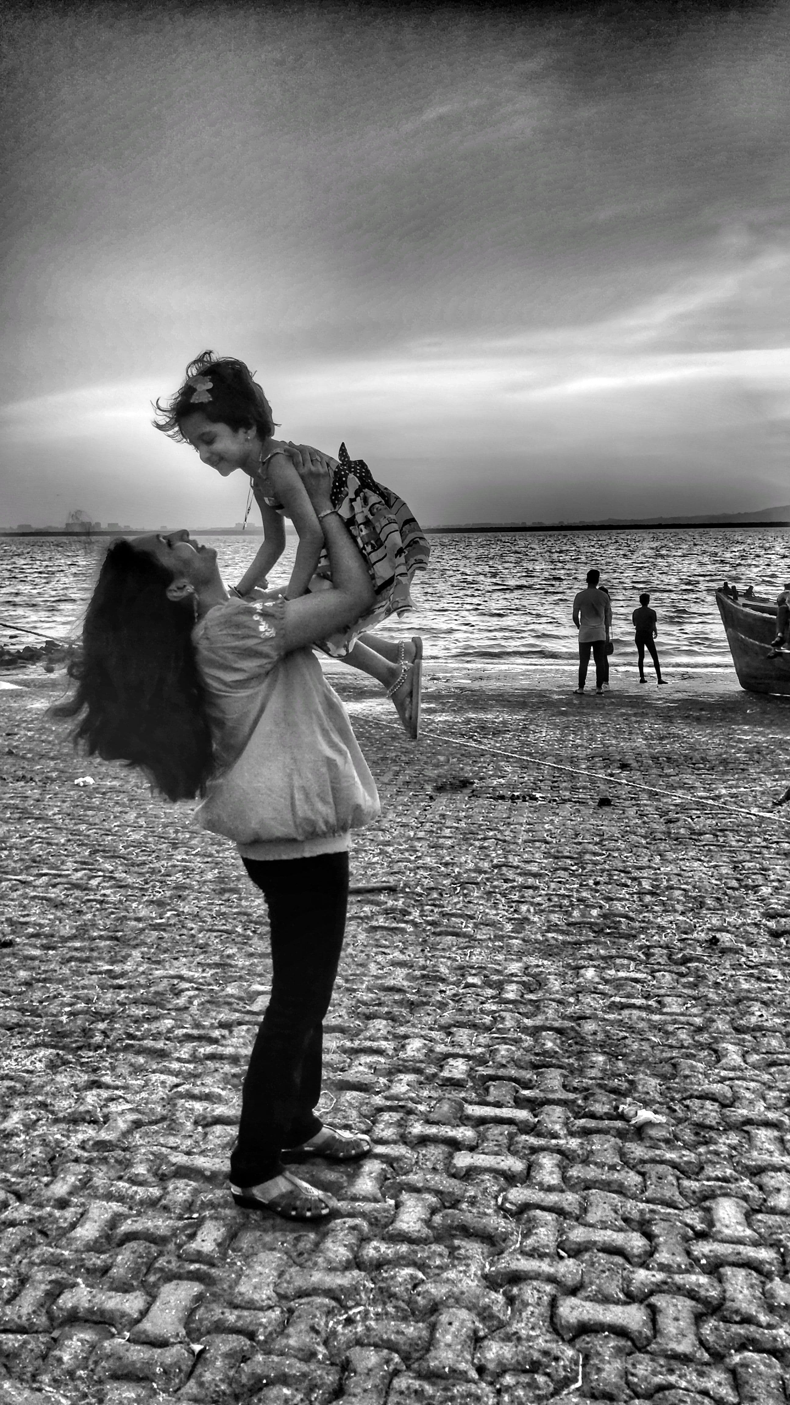 Μονο-γονεικότητα… από μια κόρη!